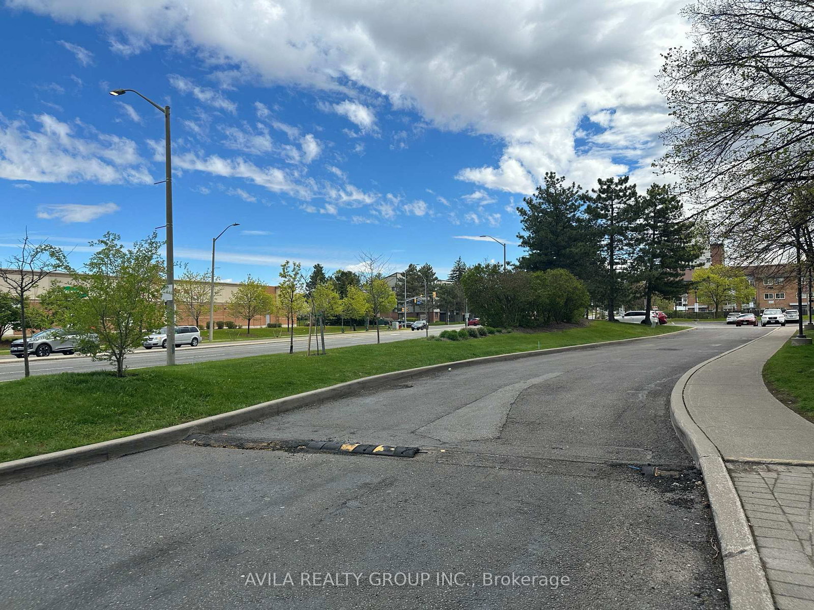 2900 Battleford Road, Unit 210 - Photo 3