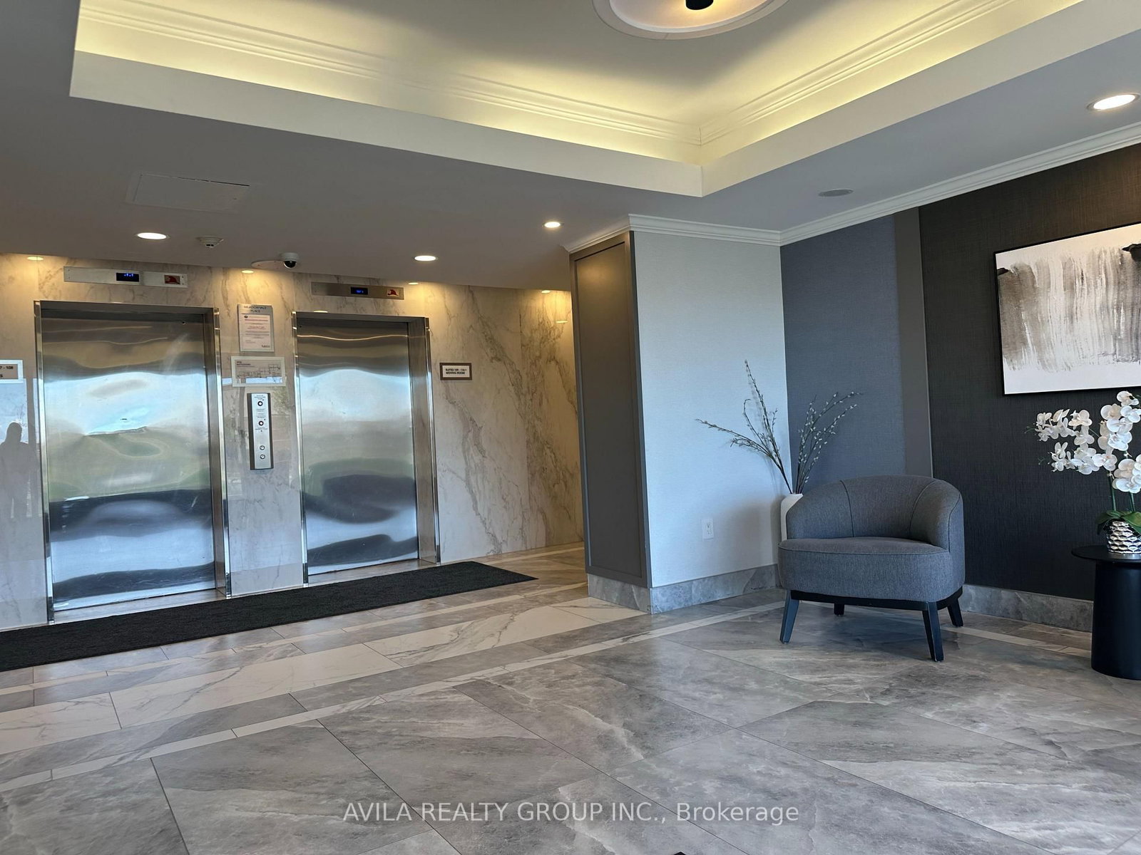 2900 Battleford Road, Unit 210 - Photo 4