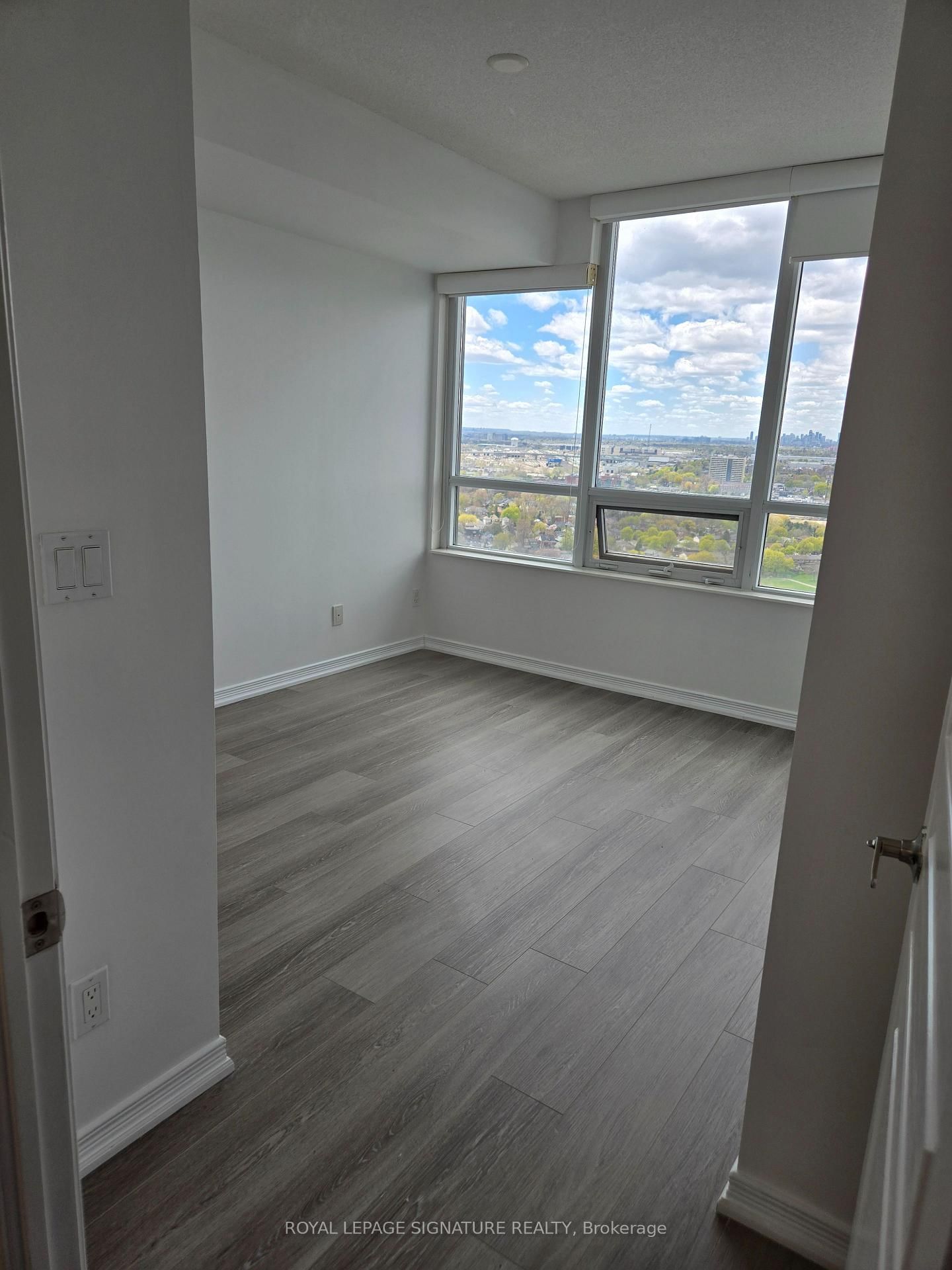 2240 Lakeshore Boulevard W, Unit 3004 - Photo 15