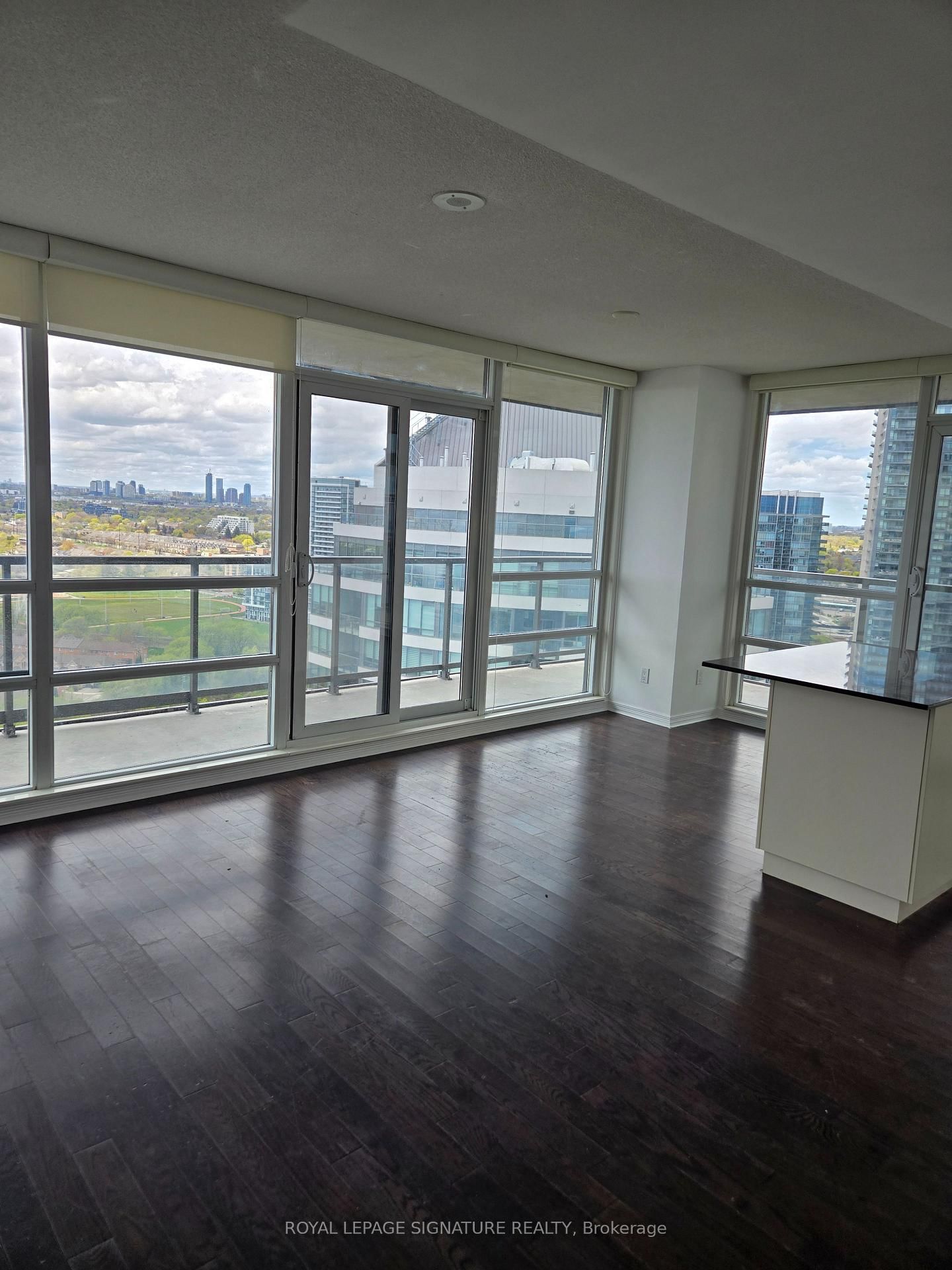 2240 Lakeshore Boulevard W, Unit 3004 - Photo 4
