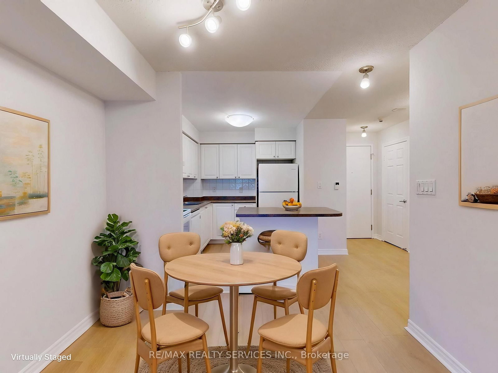3880 Duke Of York Boulevard, Unit 504 - Photo 10