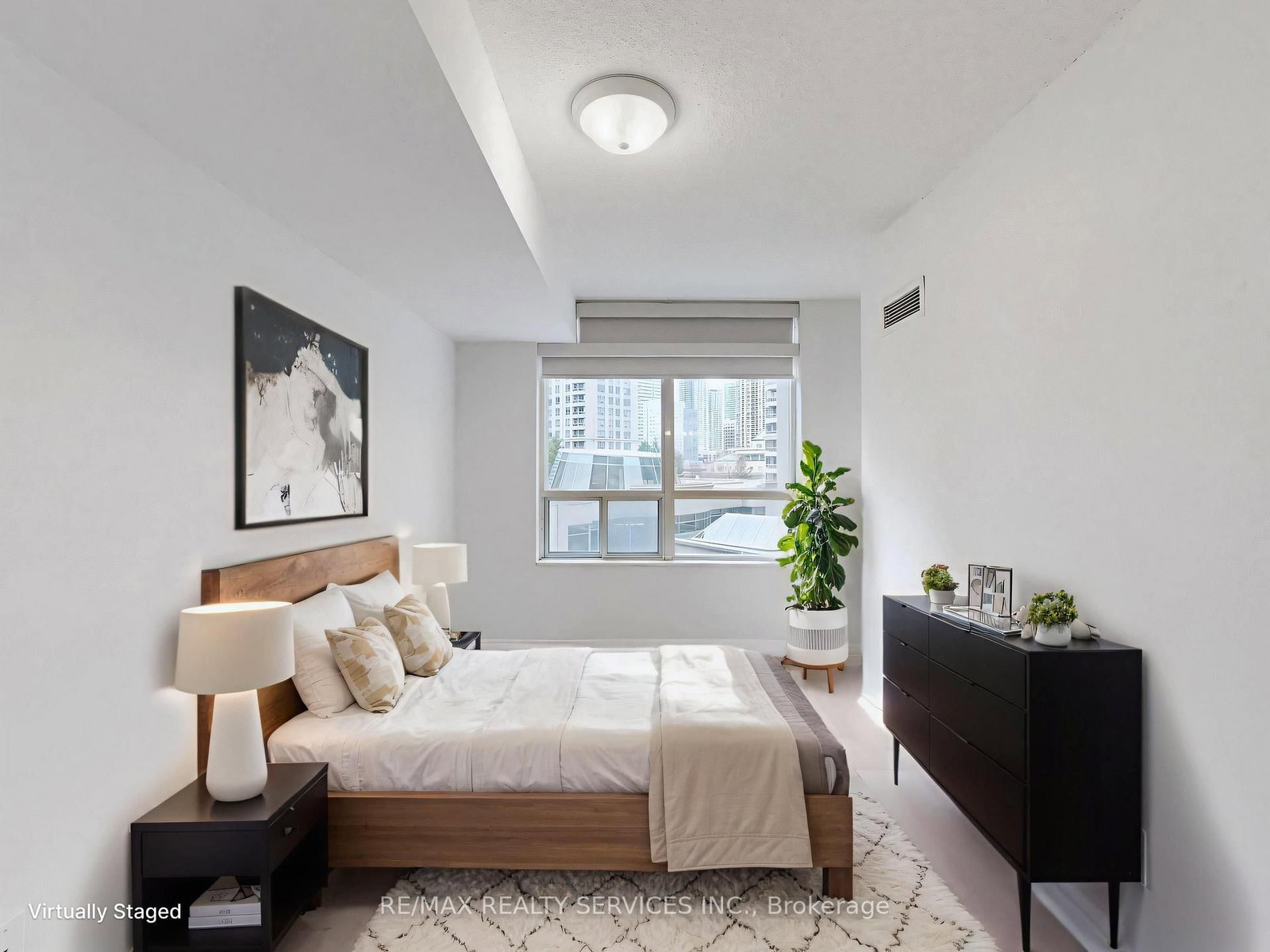 3880 Duke Of York Boulevard, Unit 504 - Photo 25