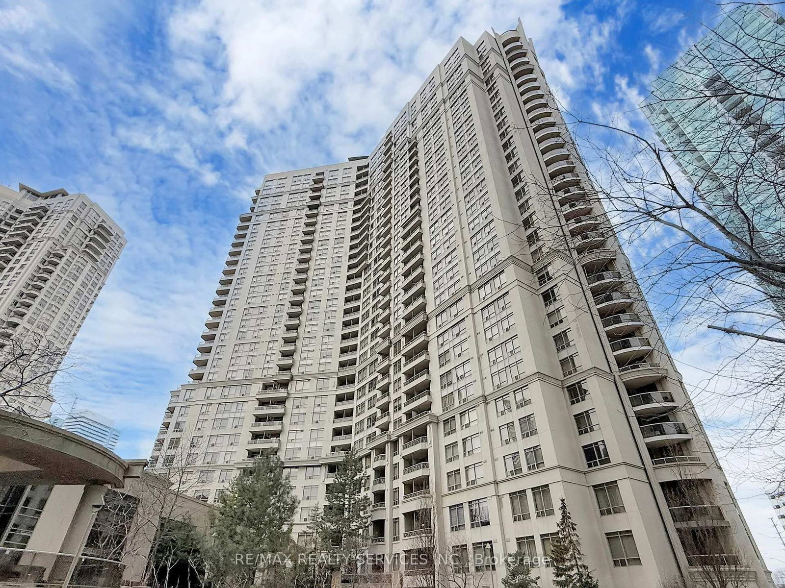3880 Duke Of York Boulevard, Unit 504 - Photo 3
