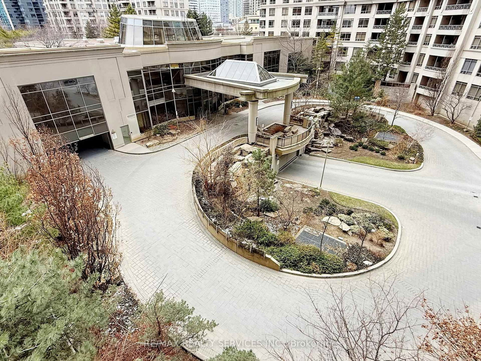 3880 Duke Of York Boulevard, Unit 504 - Photo 34