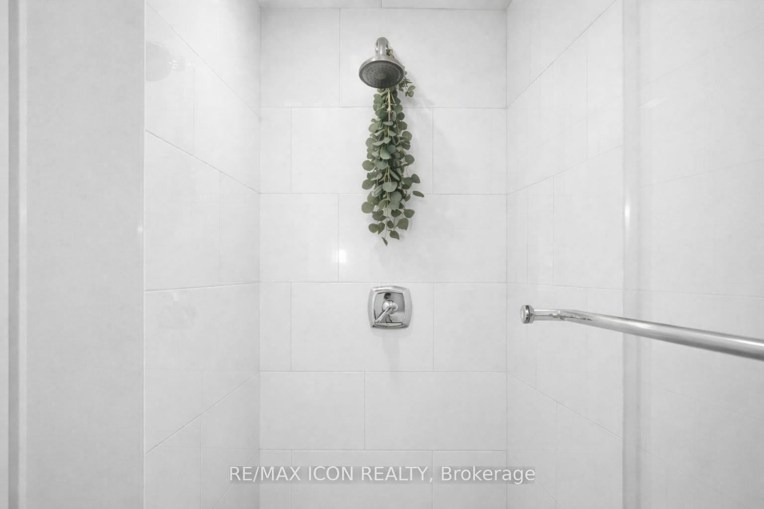 2060 Lakeshore Road, Unit 602 - Photo 34