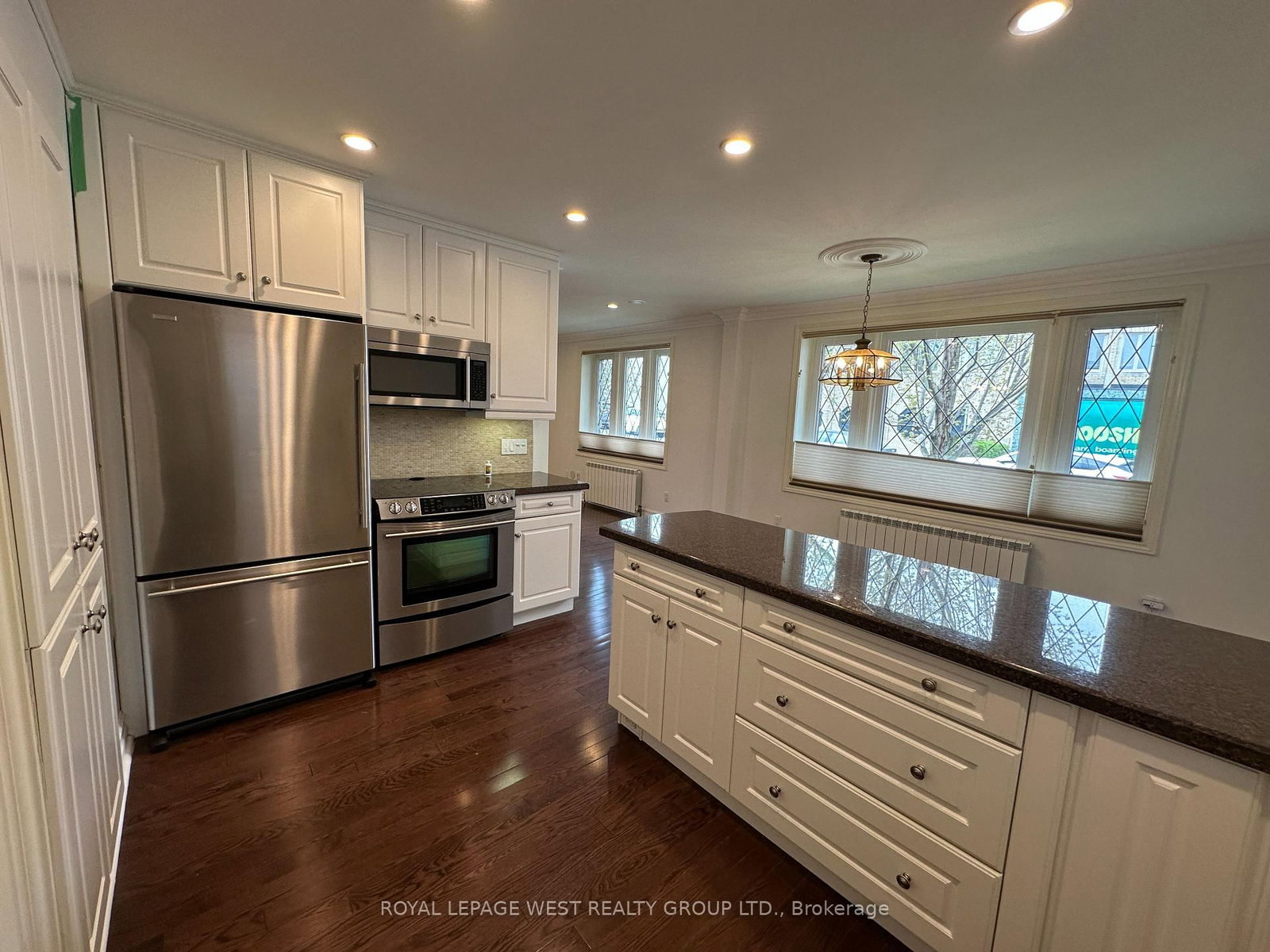27 W Mossom Road W - Photo 10