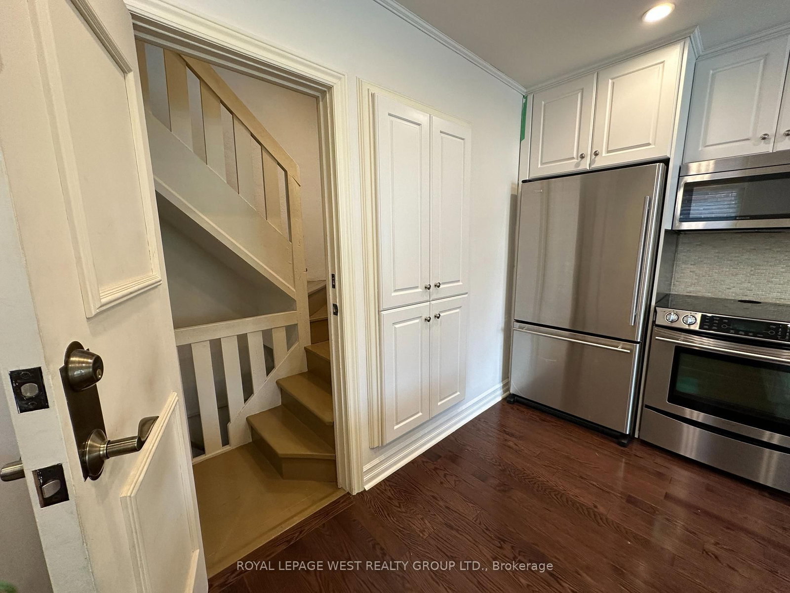 27 W Mossom Road W - Photo 12