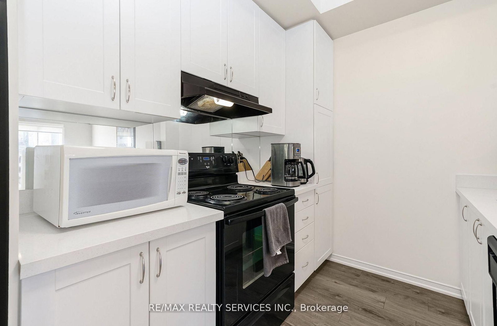 60 Fairwood Circle, Unit 92 - Photo 15