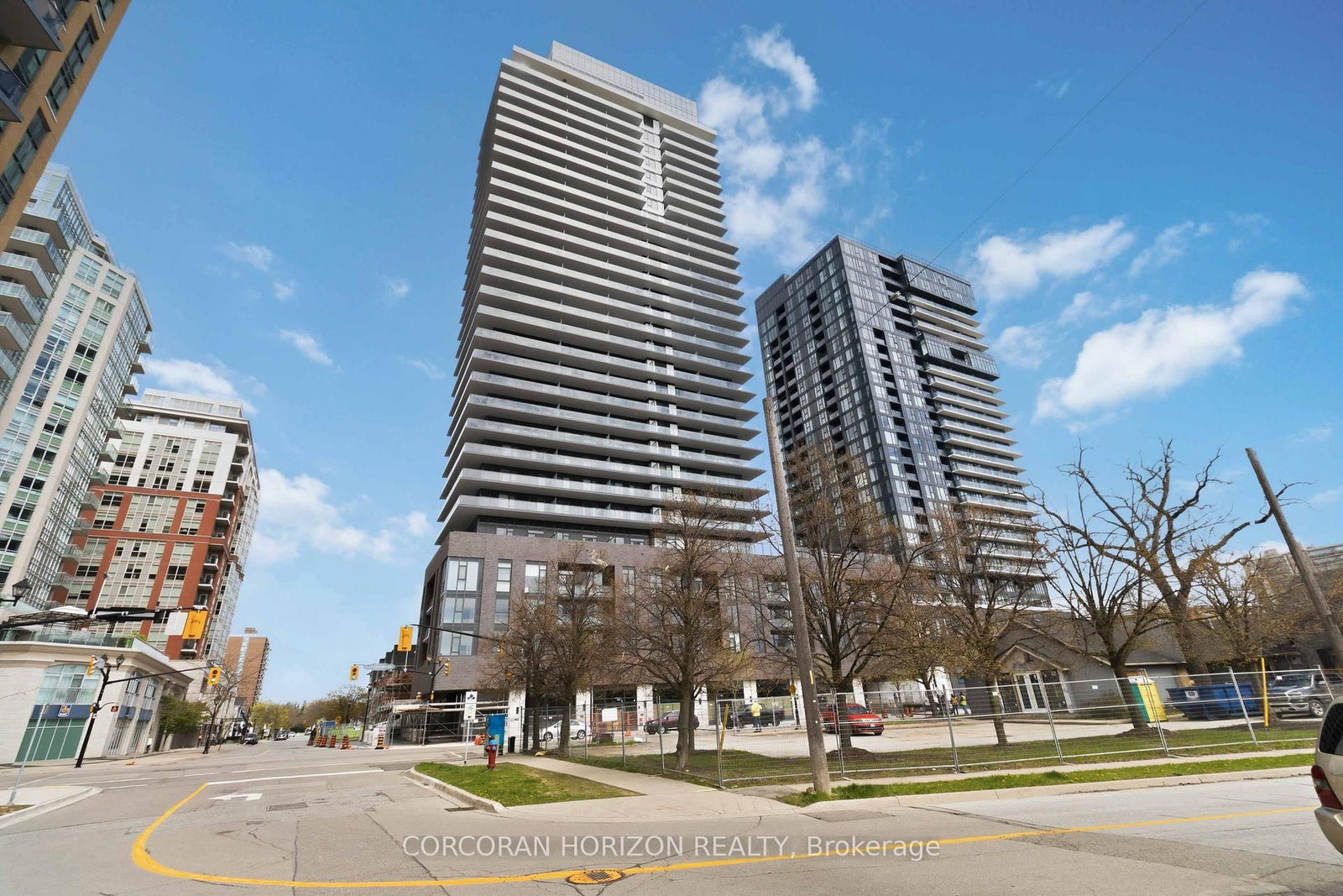 2075 Lakeshore Road, Unit 809