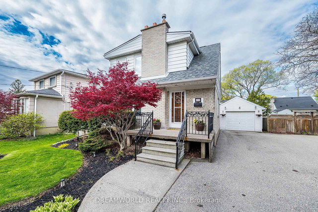 6 Esmond Crescent
