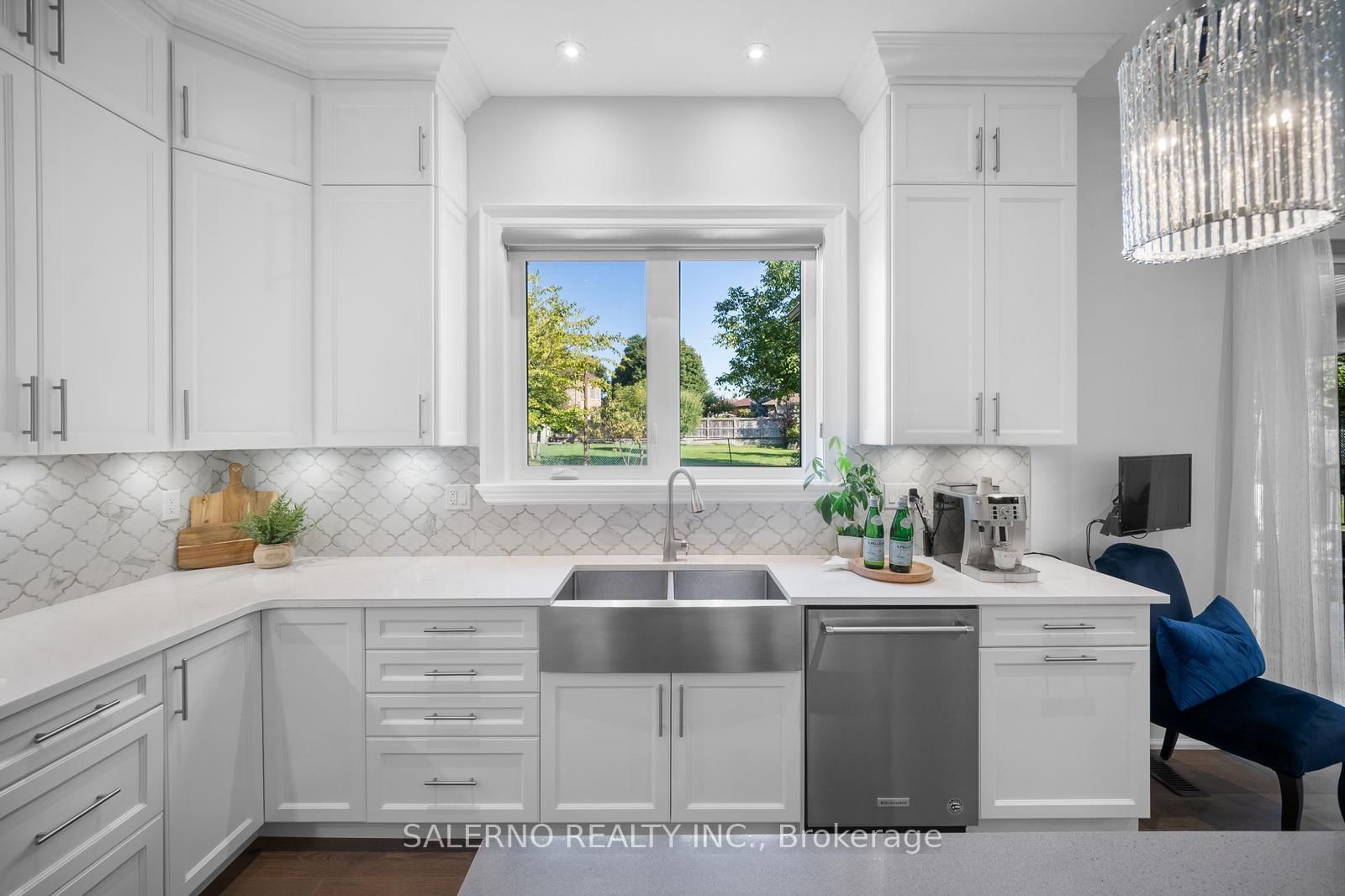 11 Compton Crescent - Photo 14