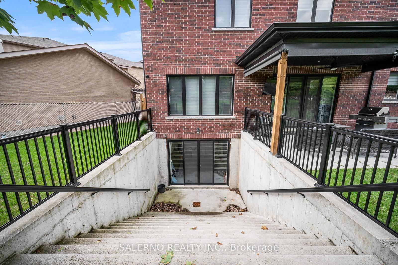 11 Compton Crescent - Photo 38