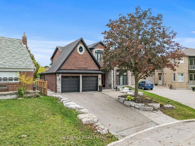 11 Compton Crescent