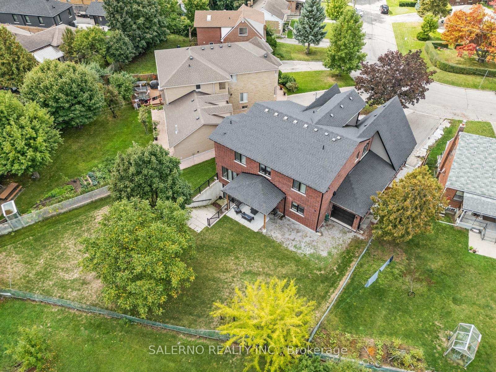 11 Compton Crescent - Photo 47
