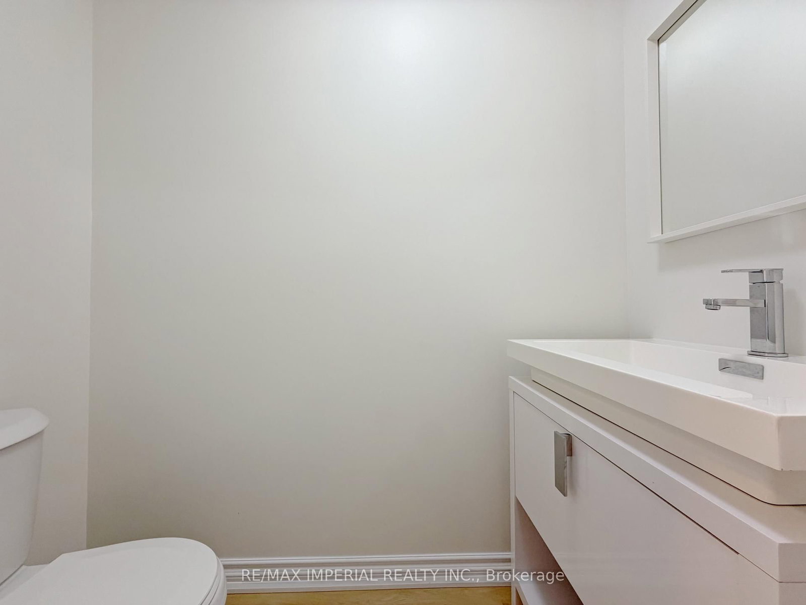 623-623A The Queensway • Toronto, ON photo 17