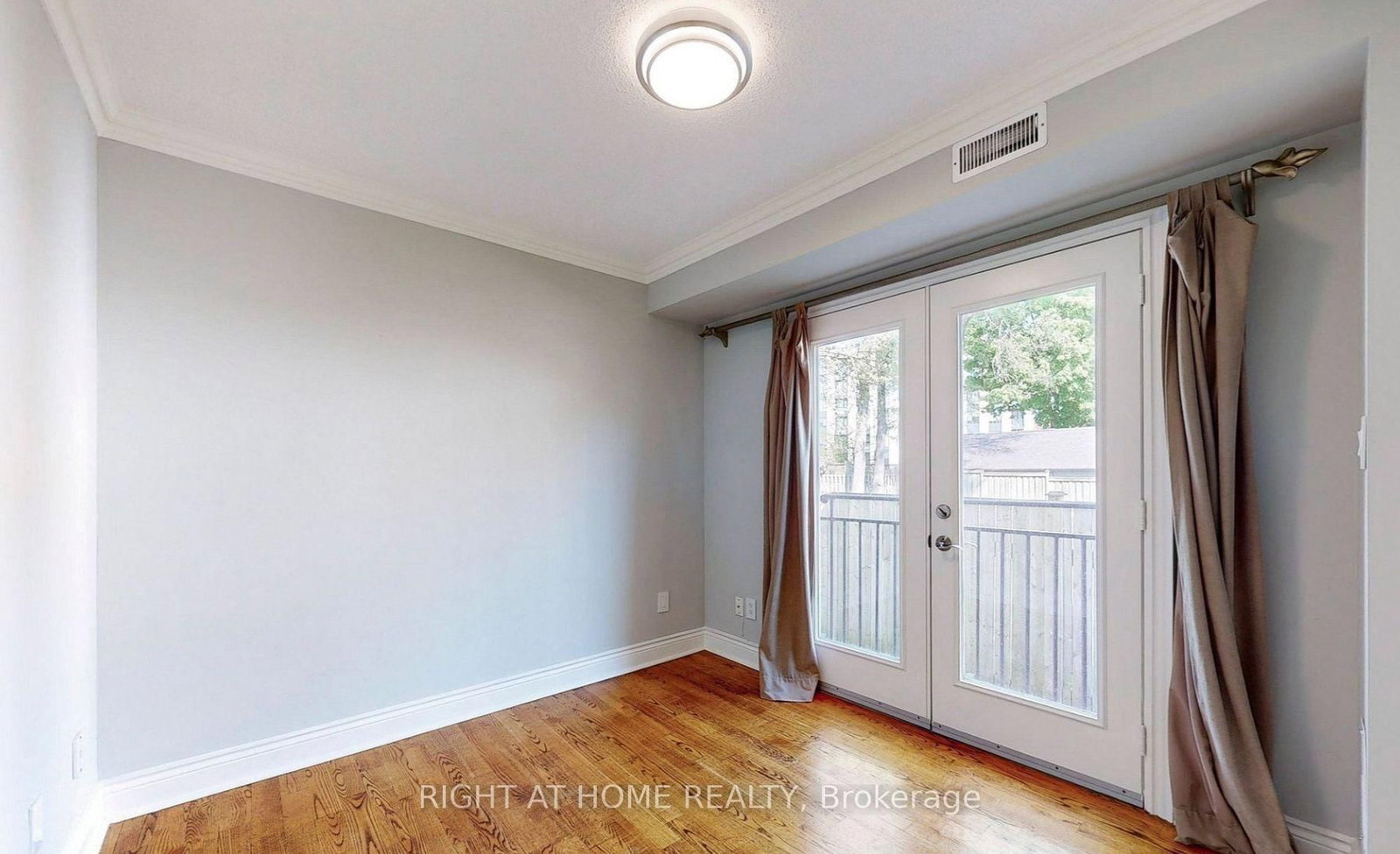 1186 Royal York Road, Unit 2 - Photo 10