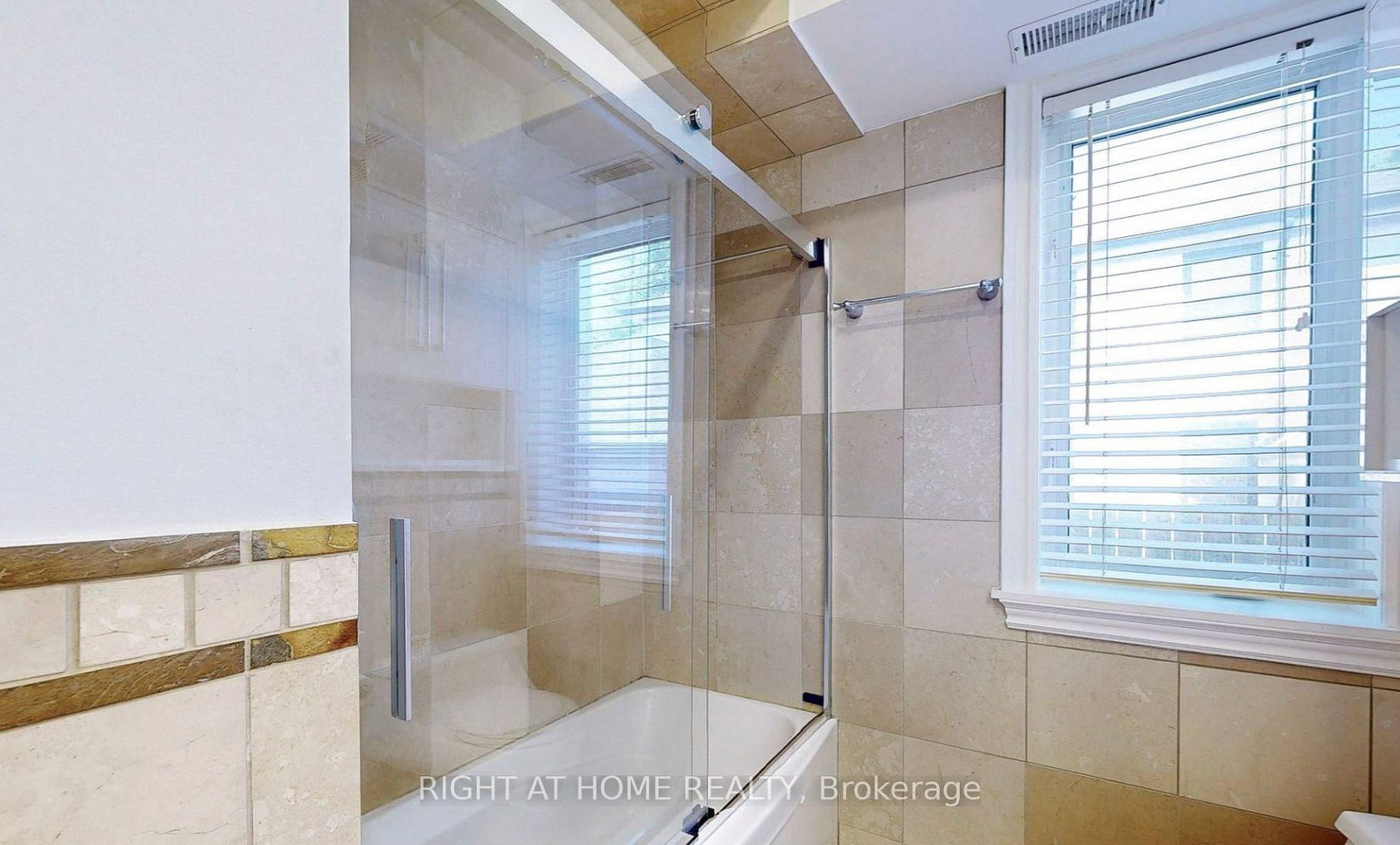 1186 Royal York Road, Unit 2 - Photo 15