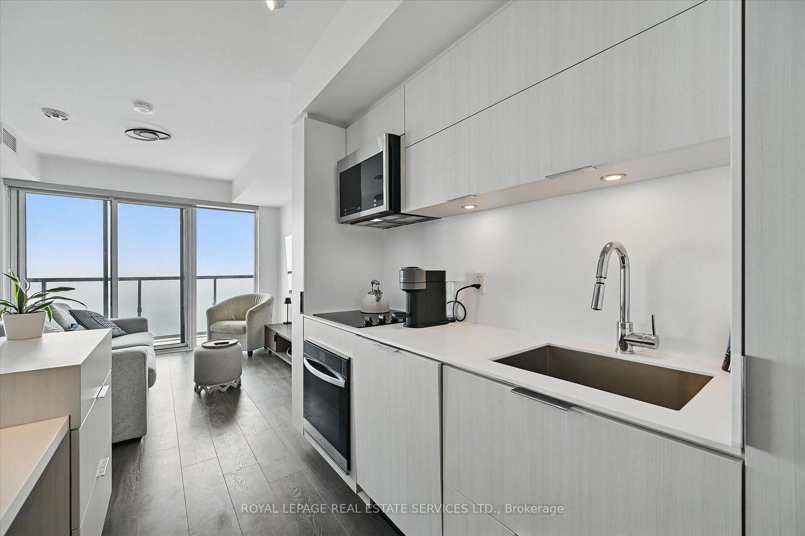 370 Martha Street, Unit 1705 - Photo 8