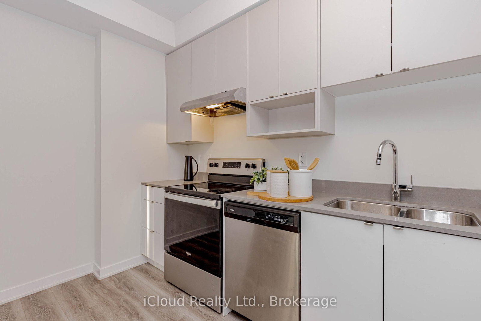 3189 BASTEDO Common, Unit 69 - Photo 21