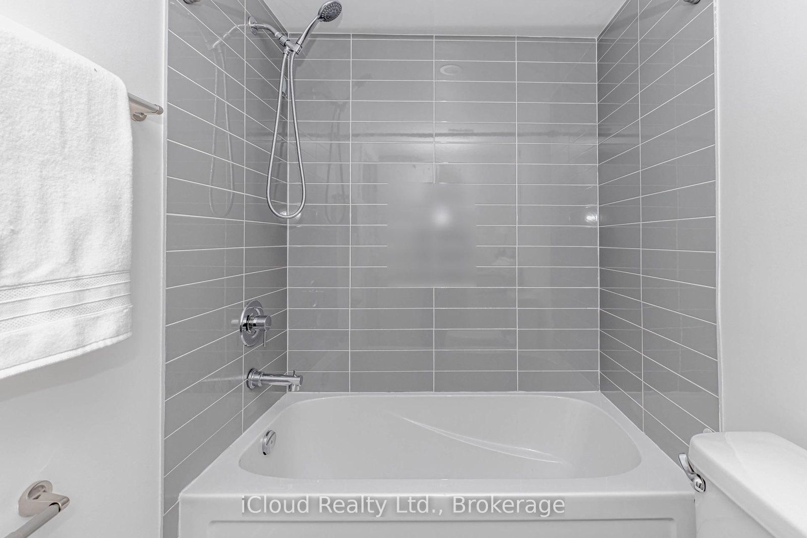 3189 BASTEDO Common, Unit 69 - Photo 40