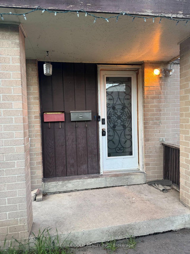 Upper Leave 1/2nd  Floor - 5 Herron Place