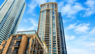 911 - 385 Prince Of Wales Drive