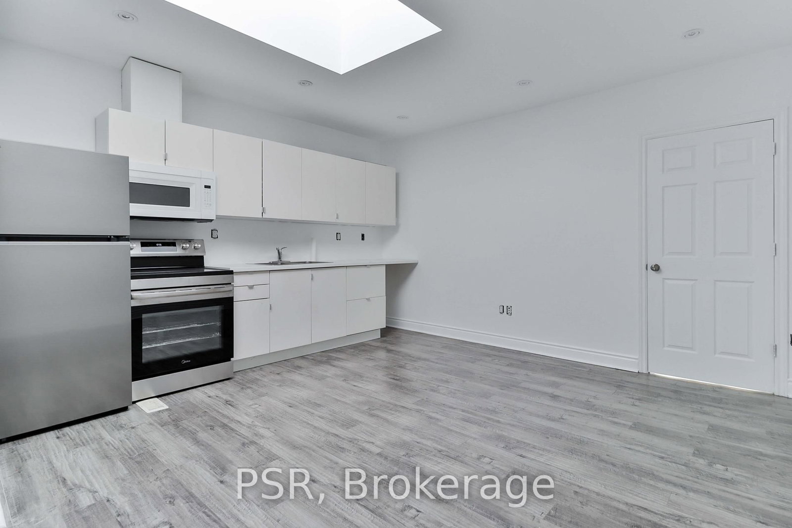 Upper Level leased at 202-1364 St Clair Avenue, Toronto, Ontario, M6E 1C4 - Corso Italia-Davenport - MLS: W13116654