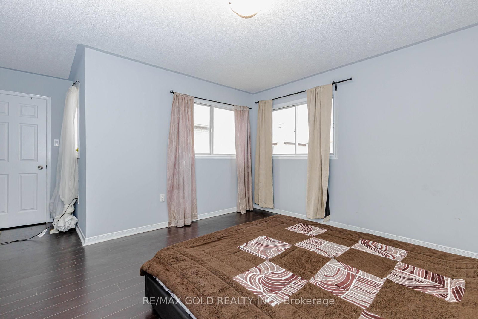 54 Creditstone Road - Photo 32