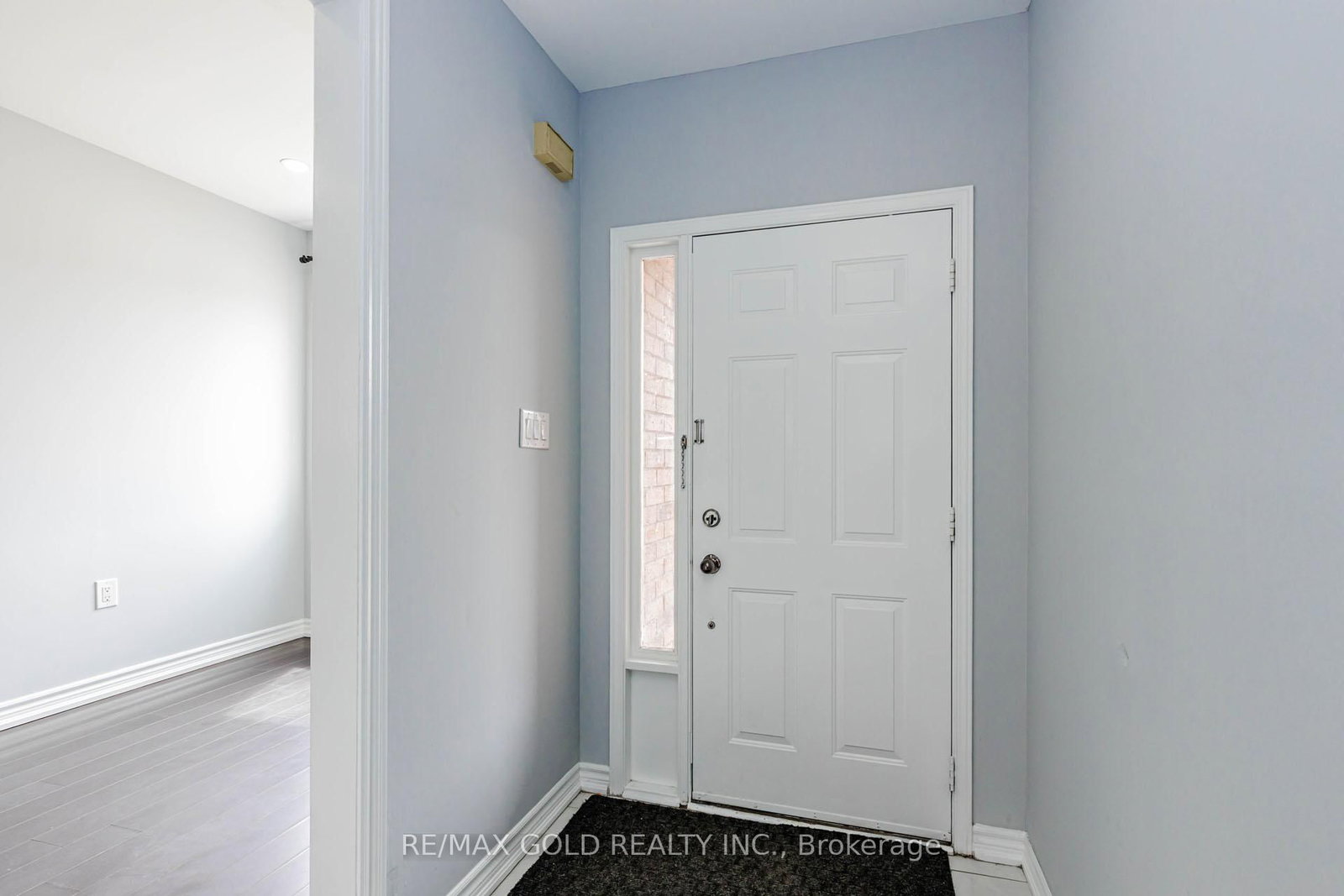 54 Creditstone Road - Photo 8