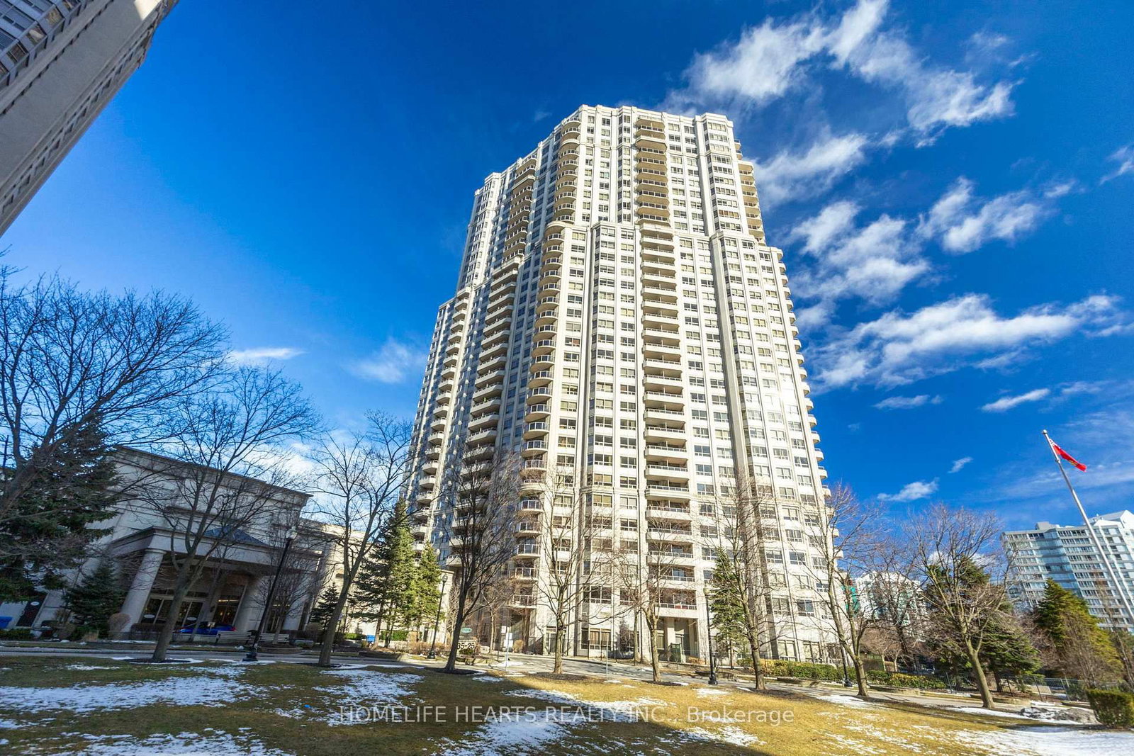 25 Kingsbridge Garden Circle, Unit 1221