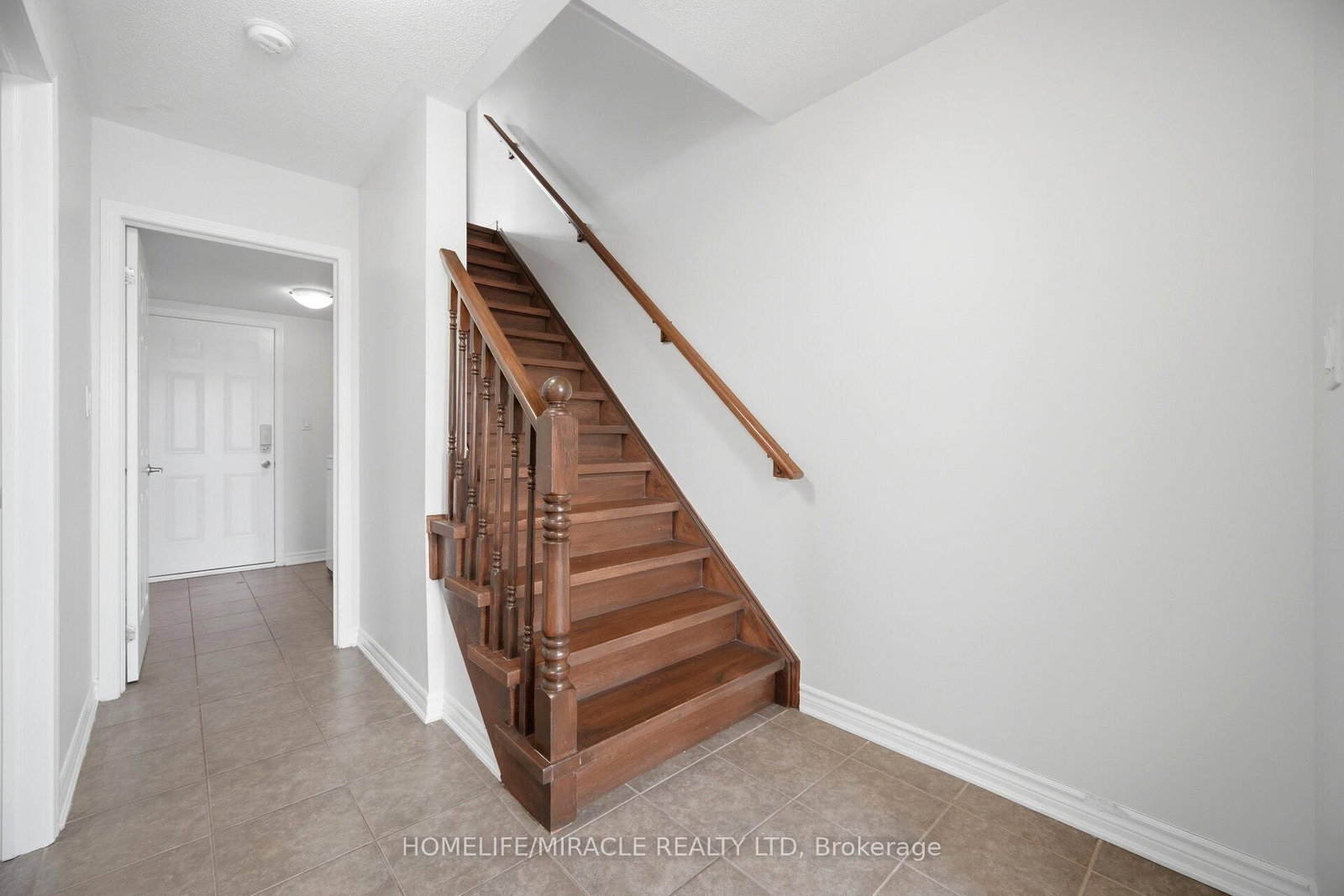 5 Veterans Drive - Photo 12