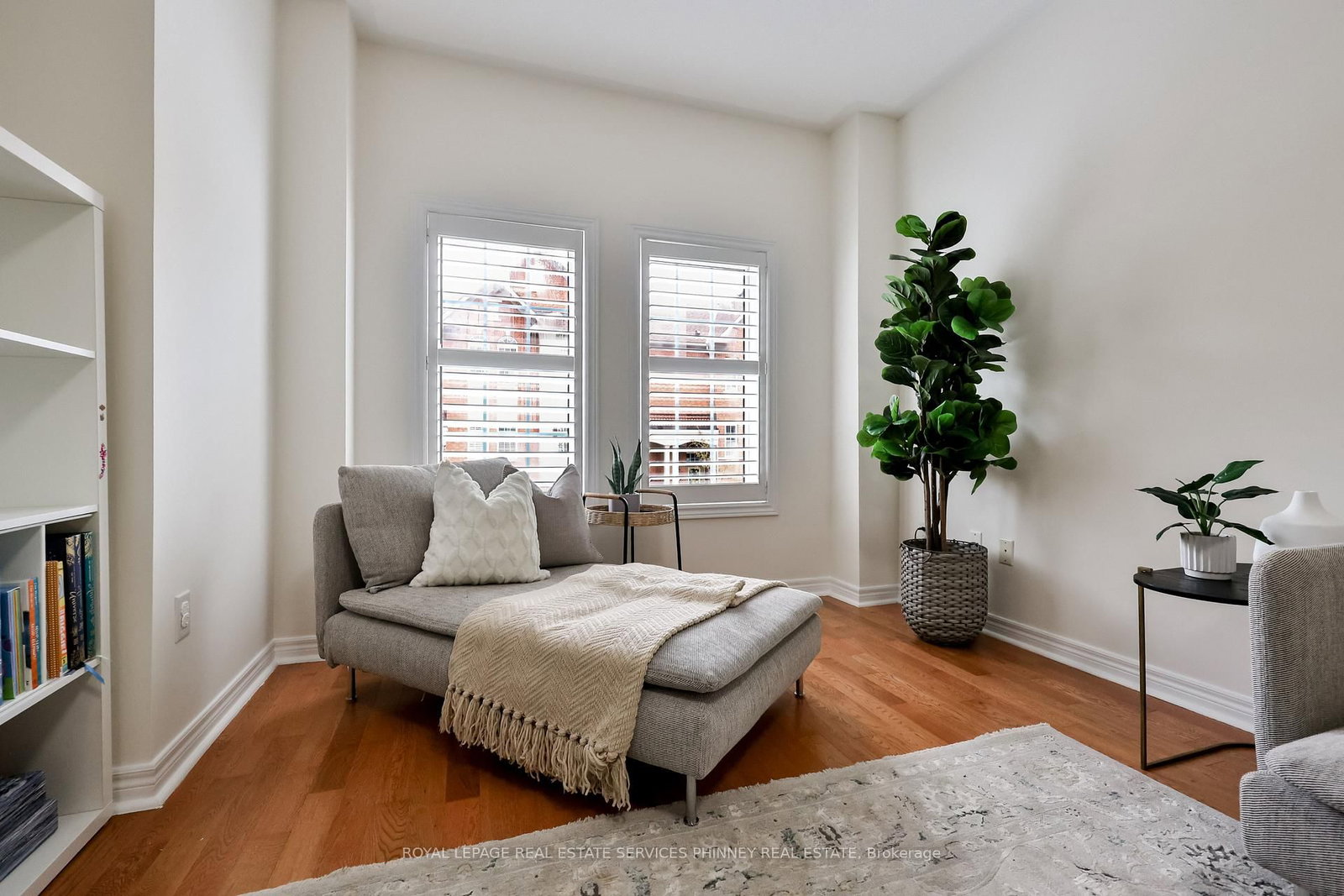 230 Paisley Boulevard, Unit 26 - Photo 11