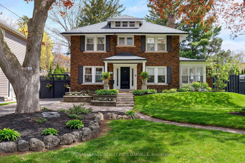 373 Rossmore Blvd, Burlington, Ontario