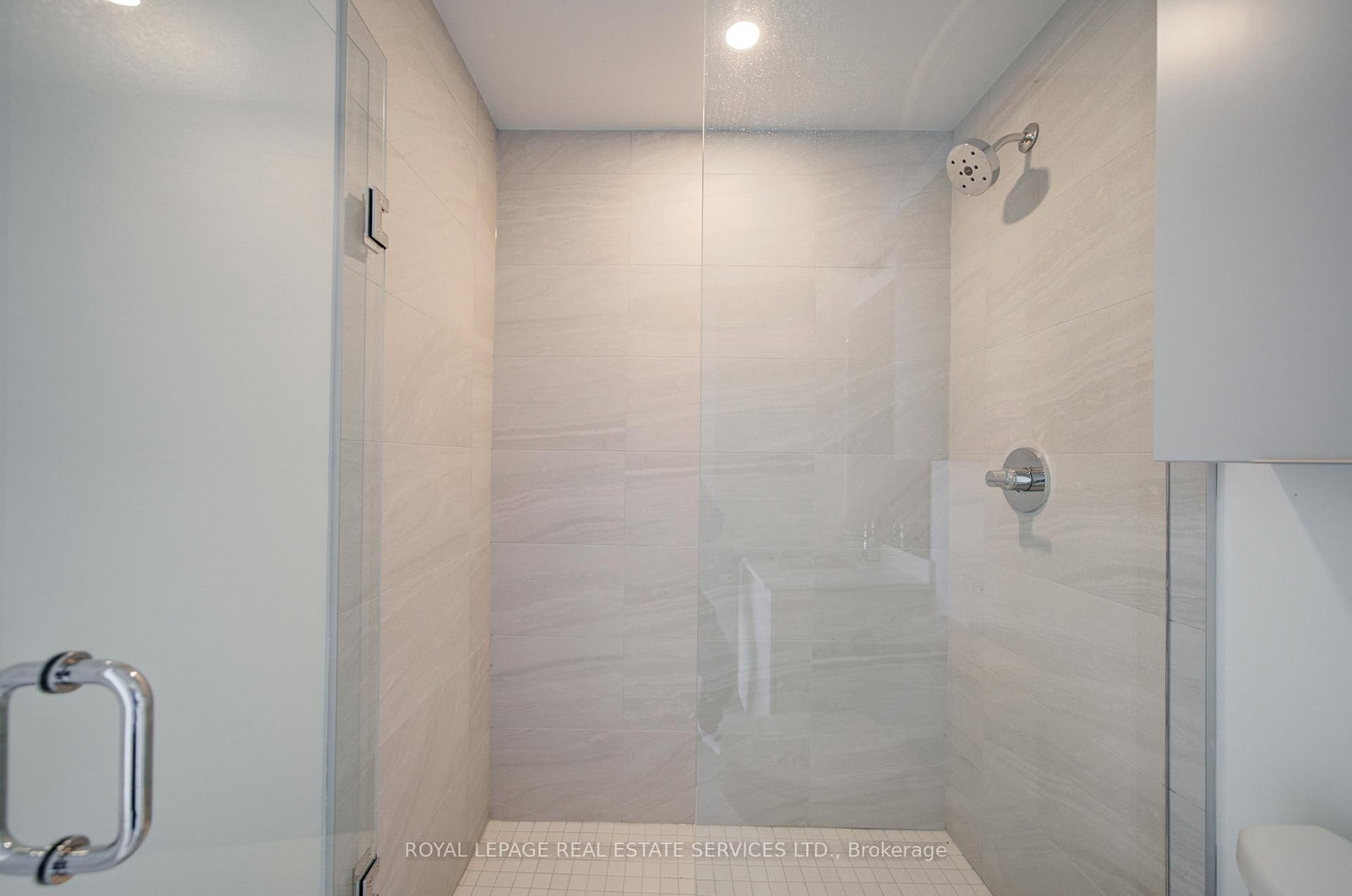2075 Lakeshore Road, Unit 1206 - Photo 18