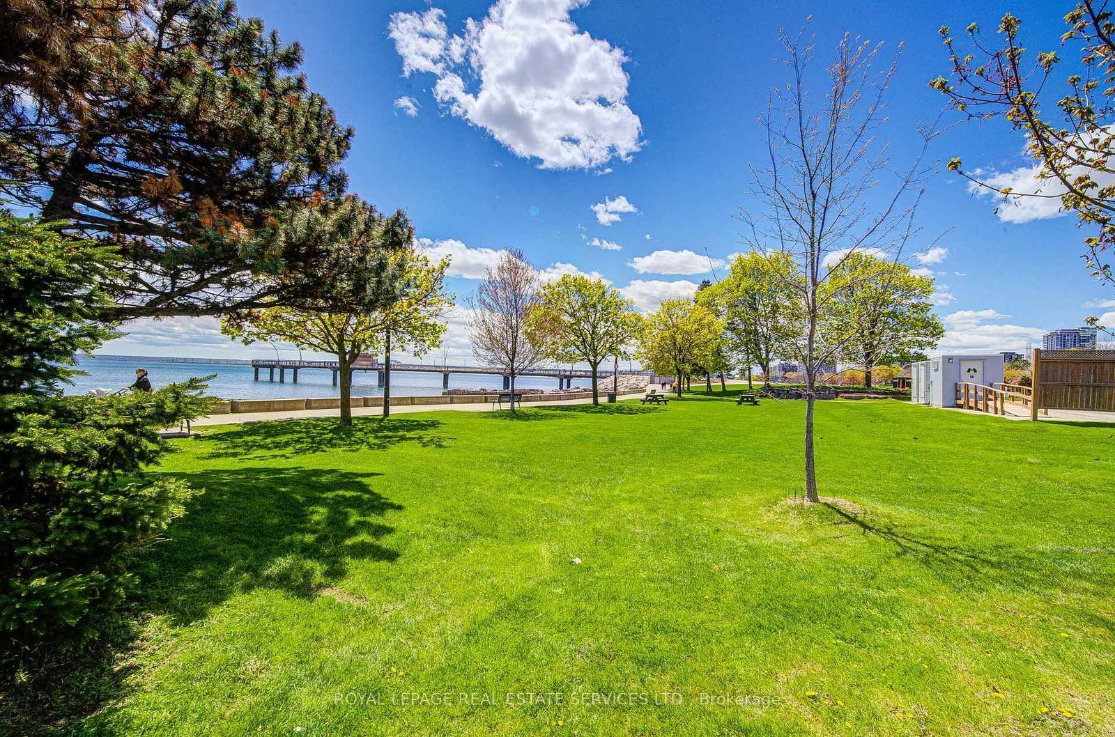 2075 Lakeshore Road, Unit 1206 - Photo 43