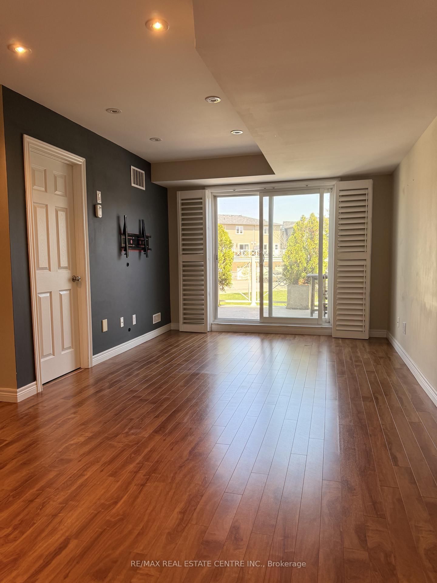 1380 Costigan Road, Unit 52 - Photo 11
