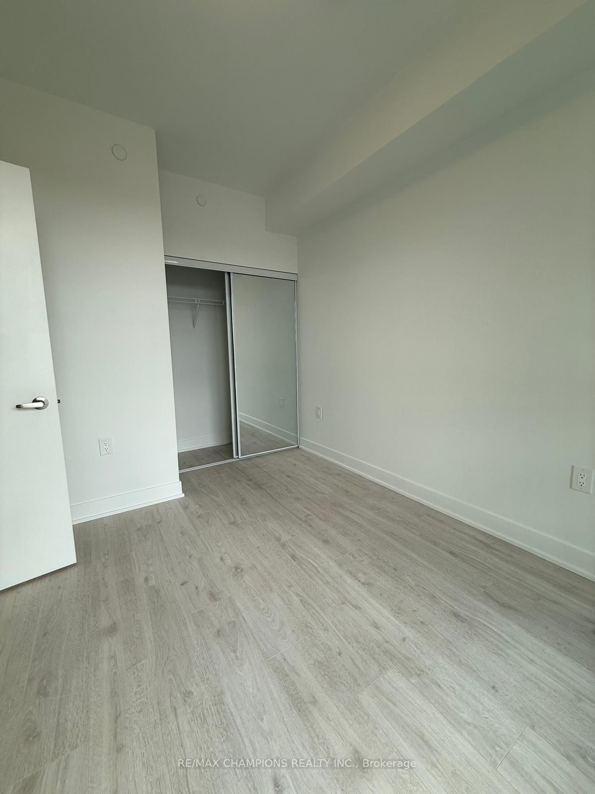 2088 James Street, Unit 502 - Photo 16