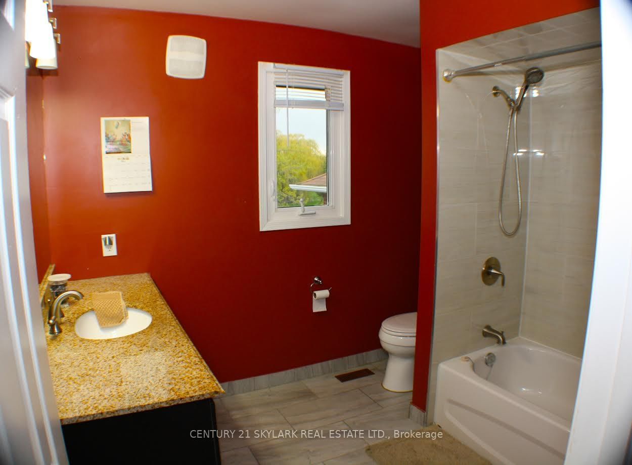 173 Lech Walesa Drive - Photo 10