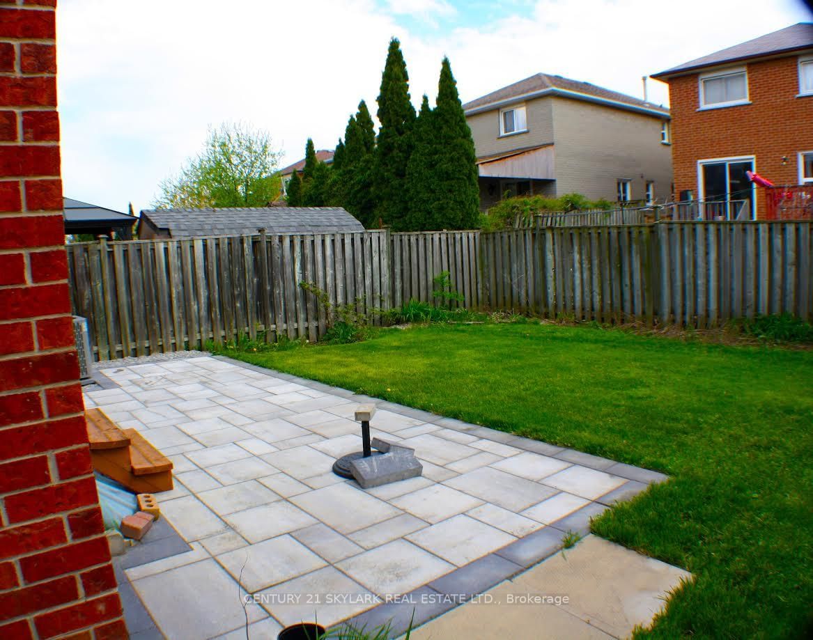173 Lech Walesa Drive - Photo 23
