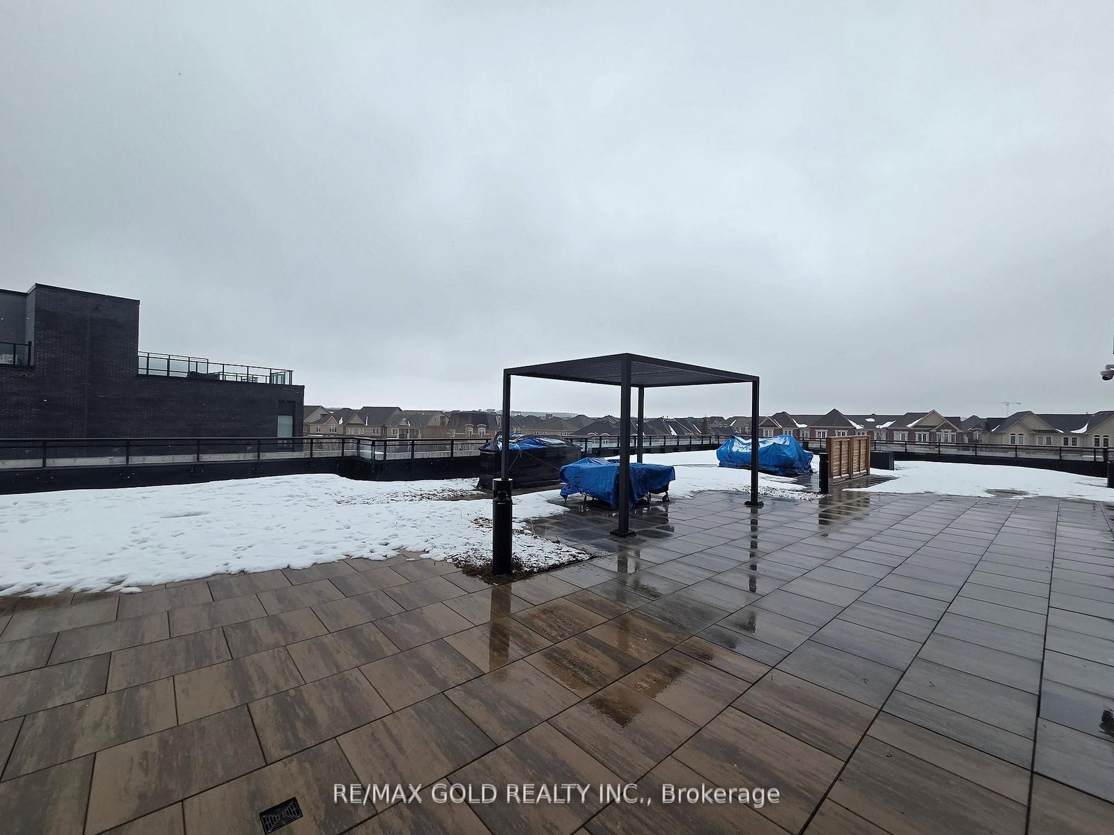 395 Dundas Street W, Unit 117 - Photo 17