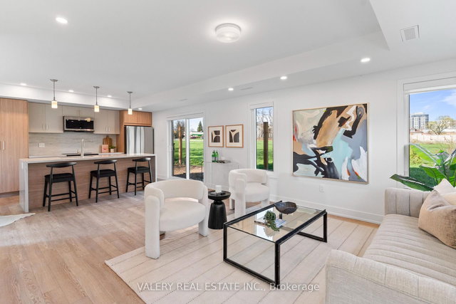 Unit 5 - 15 Acorn Avenue