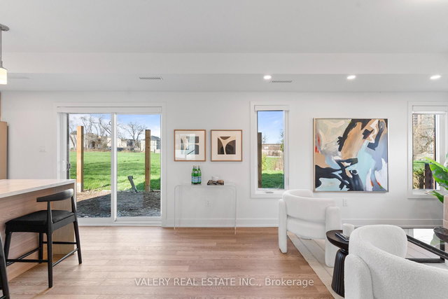 Unit 5 - 15 Acorn Avenue