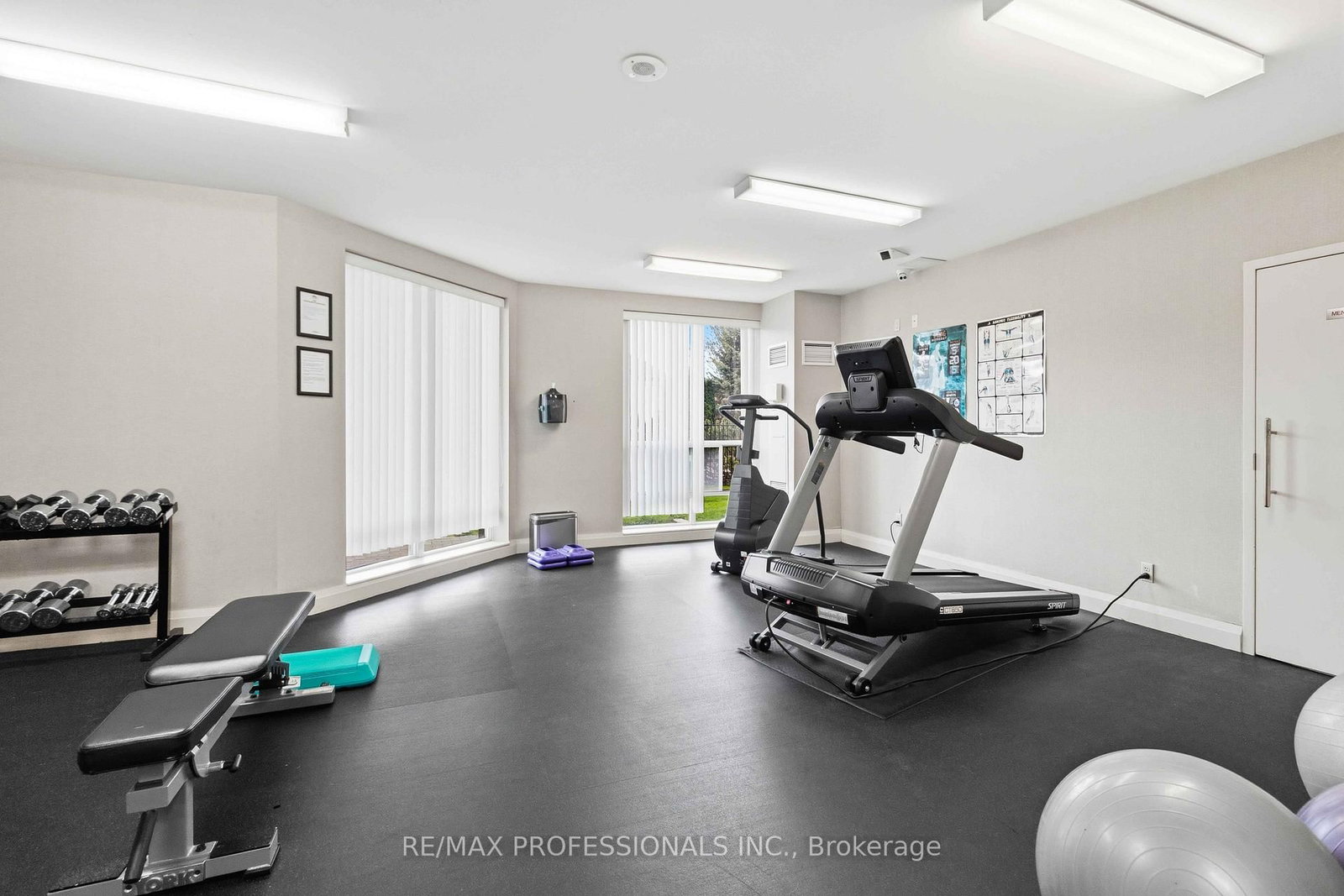 1150 Parkwest Place, Unit PH07 - Photo 30