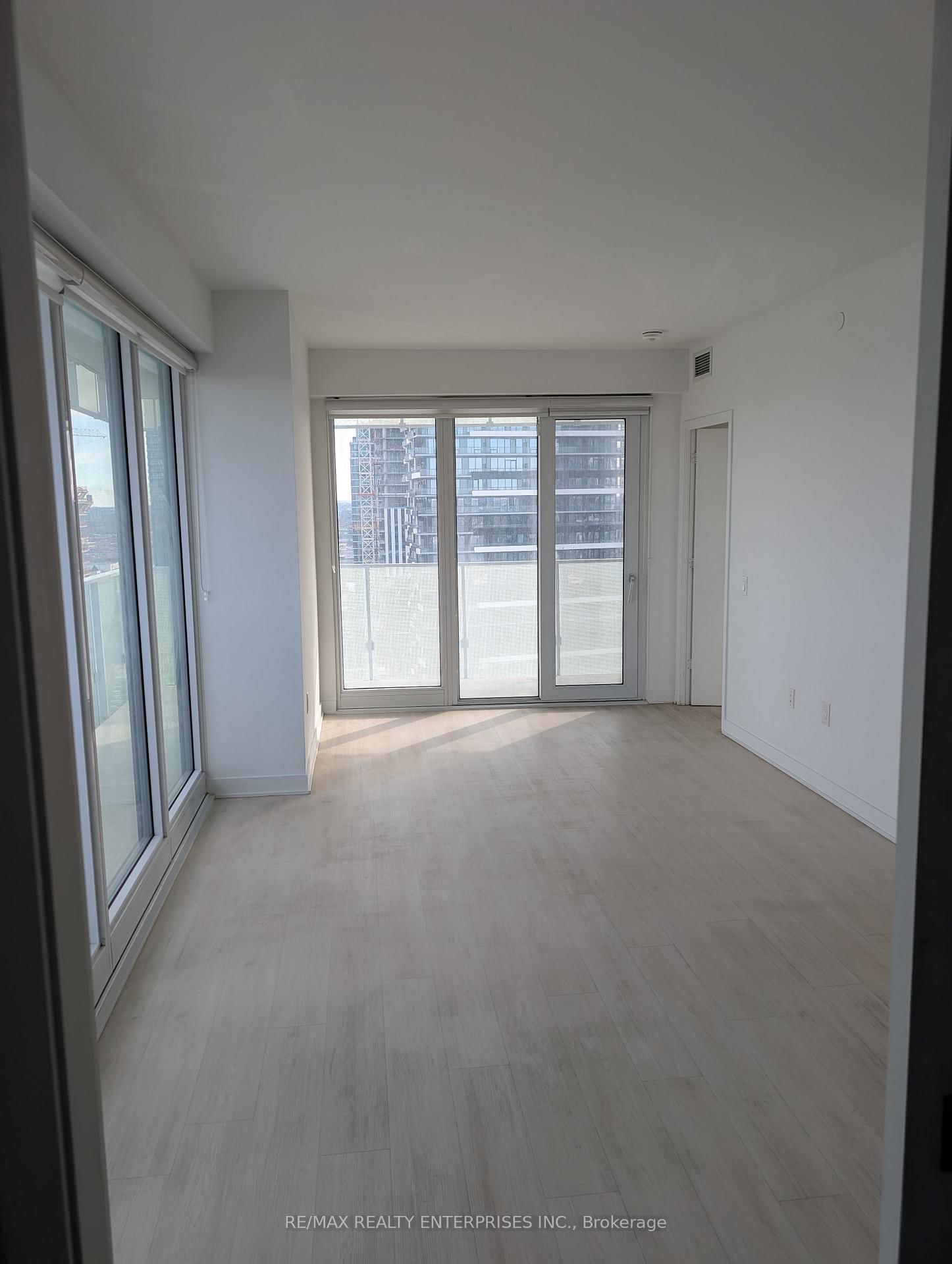 3900 Confederation Parkway, Unit 1904