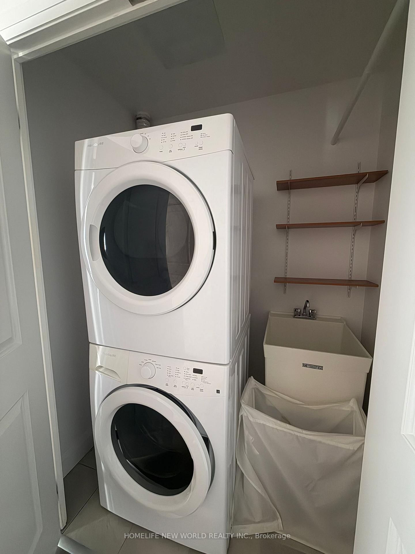 25 Fontenay Court, Unit 801 - Photo 7