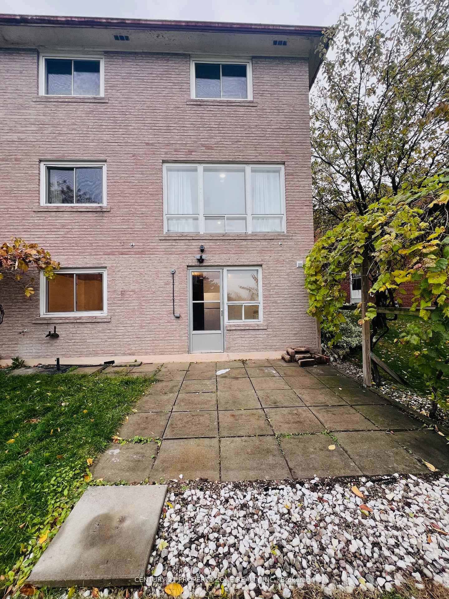 19 Terryellen Crescent - Photo 2