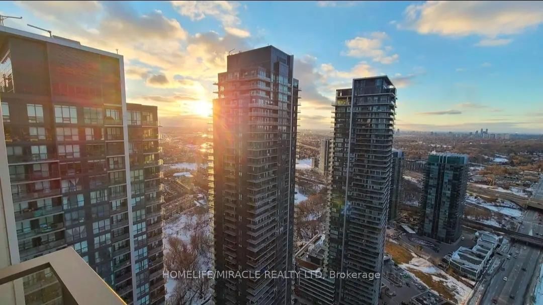 2200 Lakeshore Boulevard W, Unit 4705