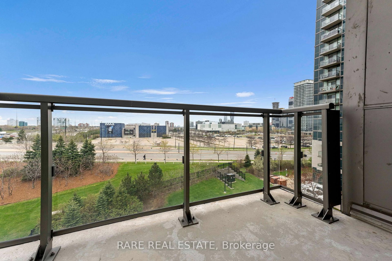 349 Rathburn Road W, Unit 605 - Photo 25