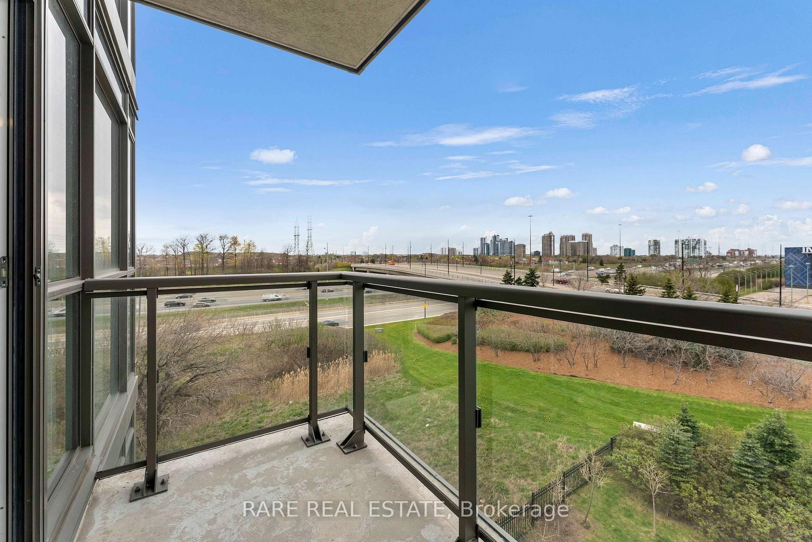 349 Rathburn Road W, Unit 605 - Photo 26