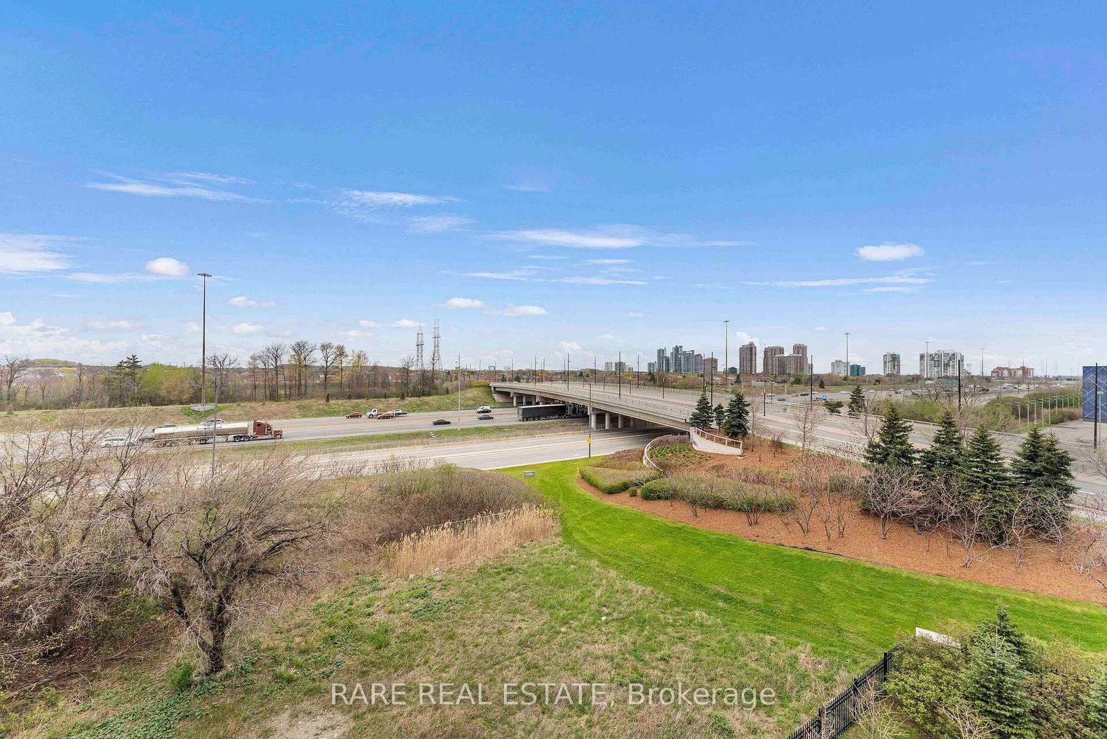 349 Rathburn Road W, Unit 605 - Photo 27
